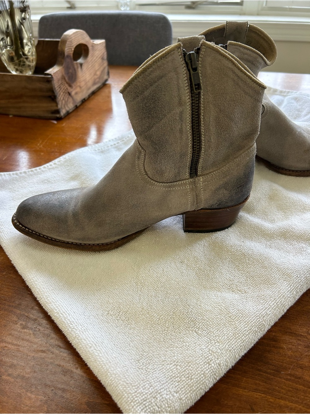 Frye distressed gray Suede Ankle Booties size 8 - Picture 10 of 15